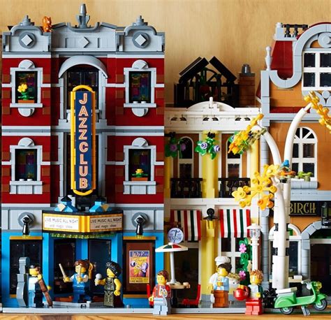 Eerste Afbeelding LEGO Icons 10312 Pizzeria Jazz Club BrickTastic