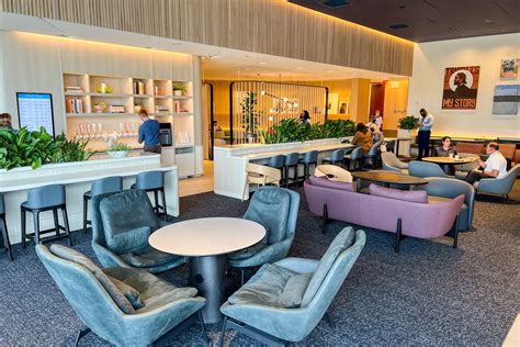 Which airport lounge should you use at Dallas airport? - The Points Guy