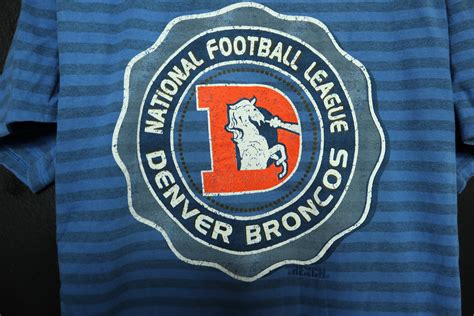 Denver Broncos Football NFL Vintage Shirt