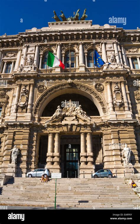 Palazzo Di Giustizia Hi Res Stock Photography And Images Alamy