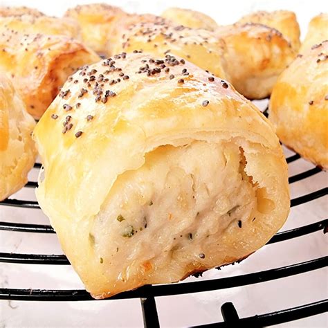 Easy Chicken Sausage Rolls With Puff Pastry Feast Glorious Feast