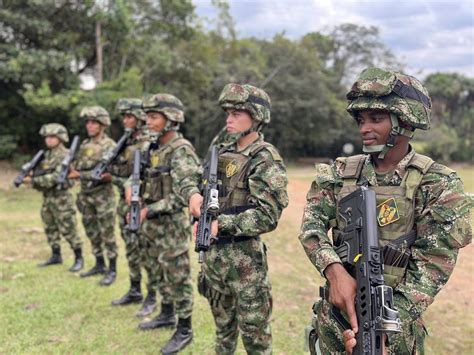 Al Menos Cuatro Muertos En Un Tiroteo Después De Que Un Soldado Disparara A Sus Compañeros Del