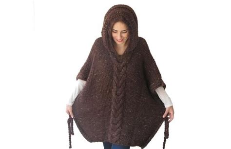 Tweed Brown Plus Size Cable Knit Poncho With Hoodie By Afra Etsy Poncho De Punto Punto Ocho