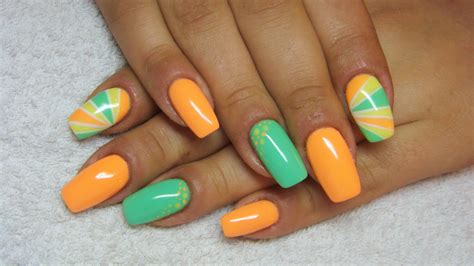 3 Yellow And Green Nail Art Designs Lomejor Demaro Life