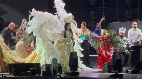 Coronan A Yeri Mua Y Paponas Como Reyes Del Carnaval De Veracruz