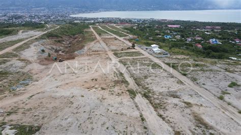 PERCEPATAN PEMBANGUNAN HUNIAN TETAP KORBAN BENCANA ANTARA Foto