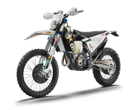 Motorrad Vergleich Husqvarna FE 350 Rockstar Edition 2022 Vs KTM 450