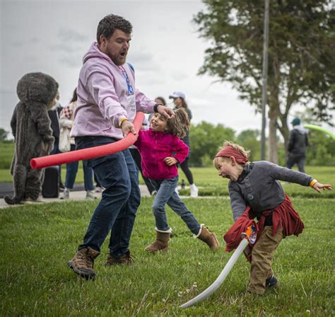 Pool Noodle Fight Over The Name Josh Attracts Hundreds Again Ap News