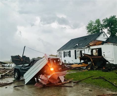 Photos Tornadoes Strike Multiple Ohio Indiana Cities