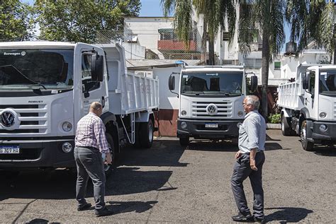 Passalacqua Entreg Modernos Camiones Para Fortalecer El Parque Vial De