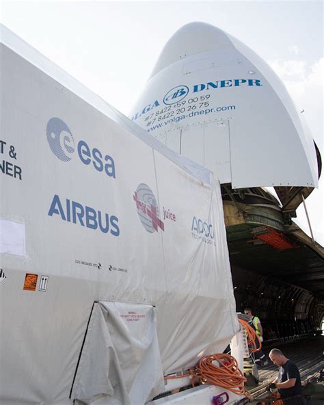 Airbus Space On Twitter Airbus Finalises ESA JUICE Ready To Leave