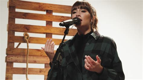 Aitana Con La Miel En Los Labios Video Dailymotion