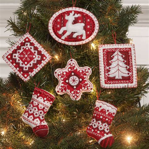 Bucilla Nordic Christmas Ornaments Felt Applique Kit E Stitch