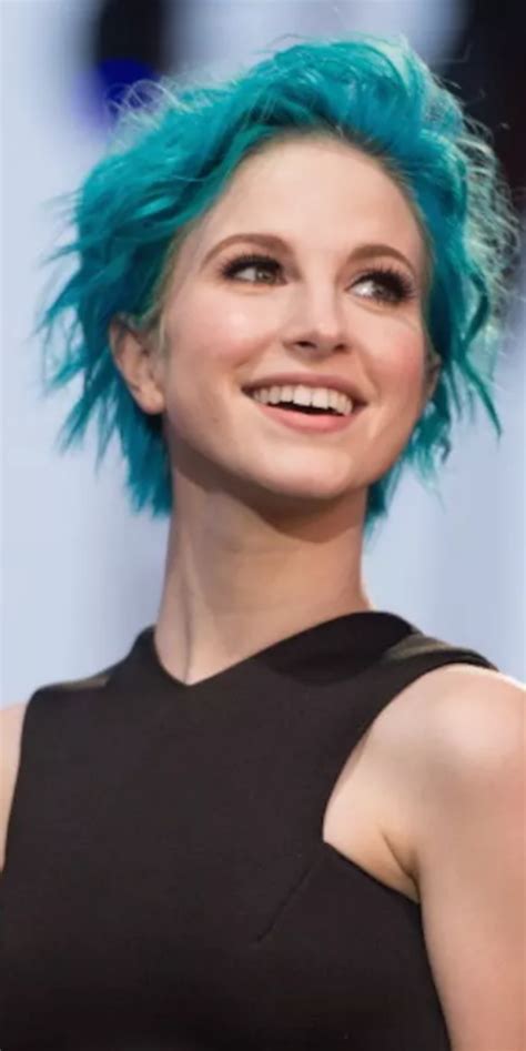 Hayley Williams Blue Hair Wallpaper