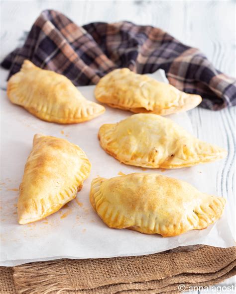 Panzerotti Al Forno Senza Lievitazione Ricetta Calzoni Al Forno