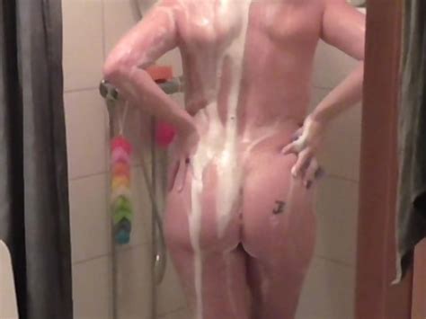 Videos Tagged With Caught Milf