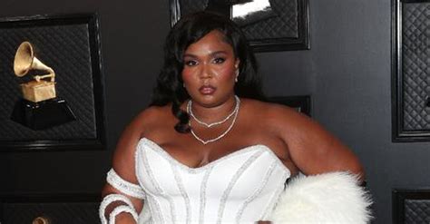 Lizzo Flaunts Voluptuous Curves In Completely Nude Instagram Photos
