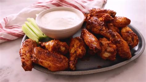 Crispy Baked Chicken Wings Recipe - Easy Recipe Chef