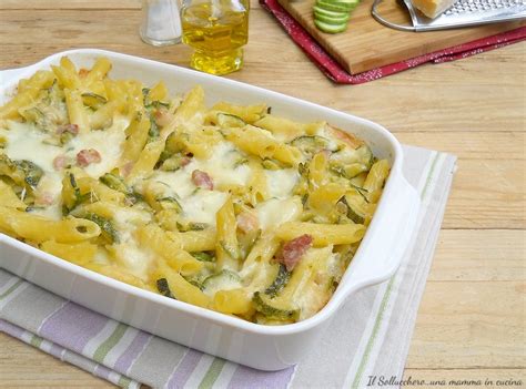 Pasta Al Forno Con Zucchine Pancetta E Scamorza Cremosa E Filante