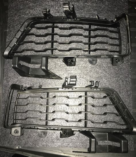 [Продано] Решетки в бампер (м пакет) без птф — BMW 3 series (F30), 2 л ...