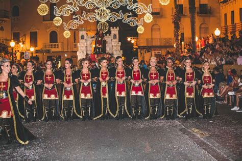 Fiestas De Moros Y Cristianos De Elche VisitElche