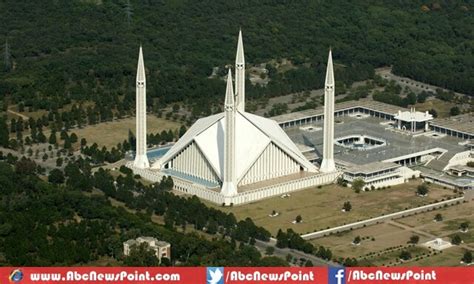 10 Famous Mosques in Pakistan