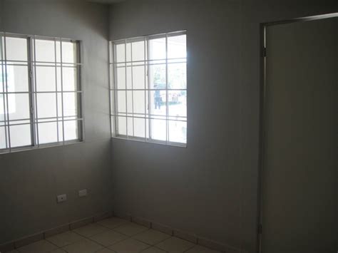 Venta De Casa En Privadas De Santa Catarina En Esquina Terreno Excedente