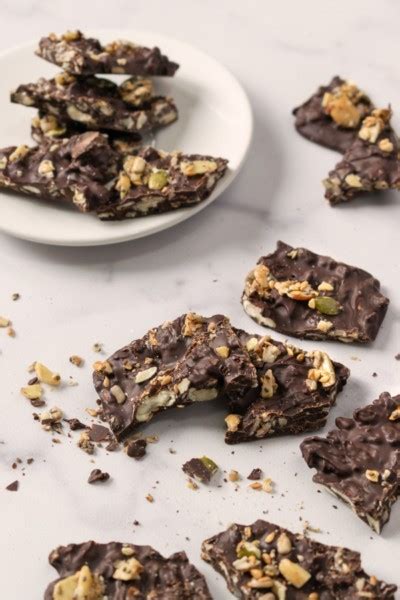 Keto Chocolate Bark Recipe Tasteaholics