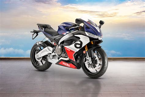 Aprilia RS 660 Price - Images, Colours, Specs & Reviews