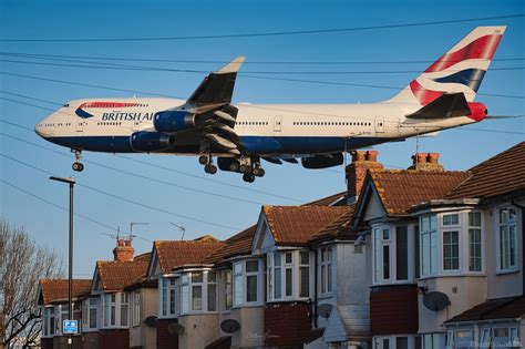 Myrtle Avenue Planespotting Photo Spot Feltham