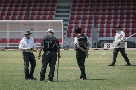 Fifa Cek Kesiapan Lapangan Pendukung Piala Dunia U Di Solo Antara Foto