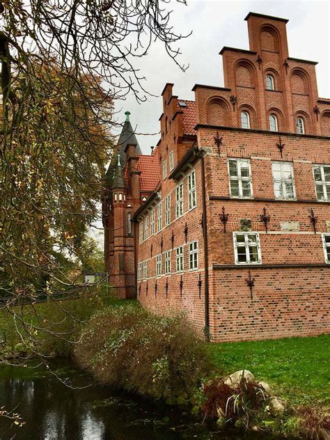 Lovely Places Das Schloss Bergedorf In Hamburg