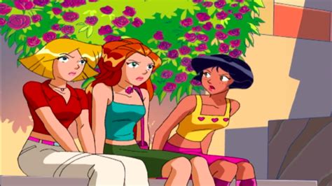 Pin By Kashala On Totally Spies Spy Outfit Totally Spies Outfits