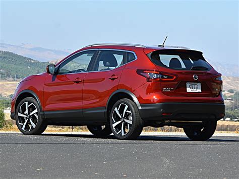 2020 Nissan Rogue Sport Review