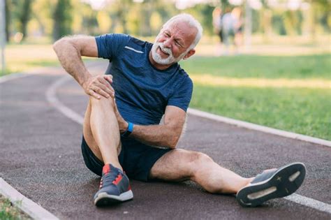 How To Treat And Prevent Runner S Knee For Seniors Feel Good Life