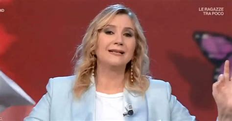 Serena Bortone Una Furia In Diretta Basta Mi Sto Scocciando