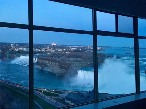 The Tower Hotel Fallsview in Niagara Falls | Hotel Rates & Reviews on Orbitz