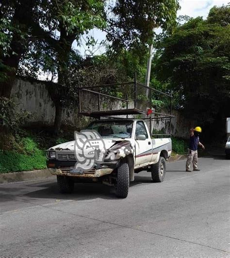 Motociclista Resulta Herido Tras Chocar Contra Camioneta En La Coatepec