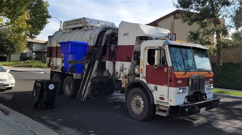 Peterbilt 320 Amrep Octo Asl With A Very Noisy Broken Packer Youtube