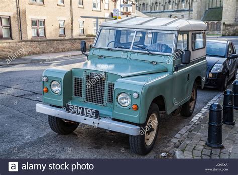 Parked Landrover Hi Res Stock Photography And Images Alamy