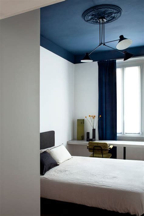 Aria Hub Picture Gallery 19 Blue Ceiling Bedroom Bauhaus Interior