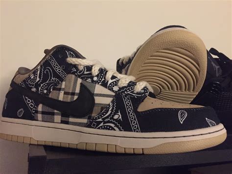 W On The Travis Scott Sb Dunk Low Rsneakerscanada