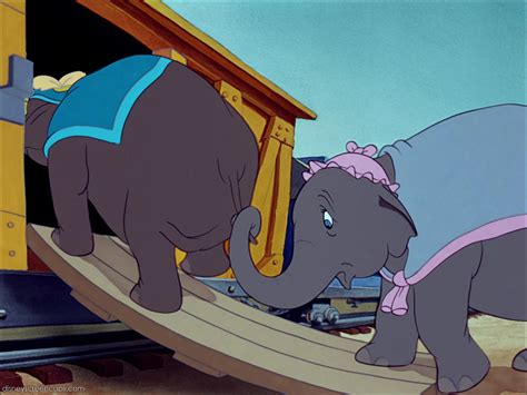 Image Dumbo Disneyscreencaps Com 288 Disney Wiki Fandom Powered By Wikia