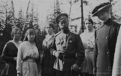 Tsar Nicholas II Tsarina Alexandra With OTMA Maria Anastasia Olga