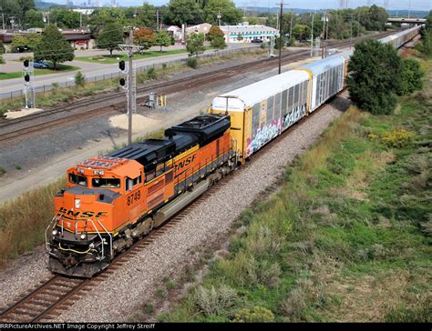 Bnsf 8749