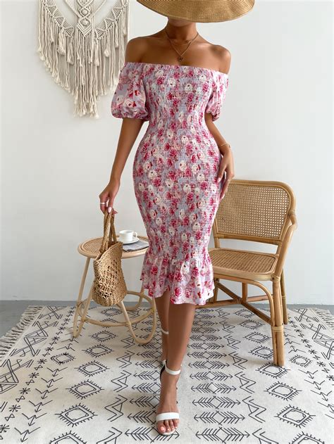 Vestido Ajustado Con Estampado Floral De Hombros Descubiertos Con