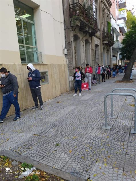 Se Repiten Las Largas Filas En La Entrega De Alimentos Ute