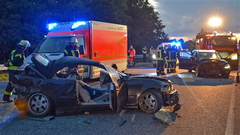 F Nf Schwerverletzte Nach Auffahrunfall Auf A Ndr De Nachrichten