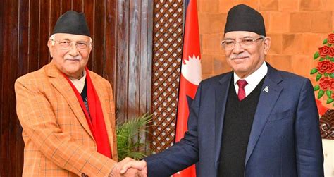 प्रधानमन्त्री प्रचण्ड र एमाले अध्यक्ष ओलीबीच भेटवार्ता Online Nepal