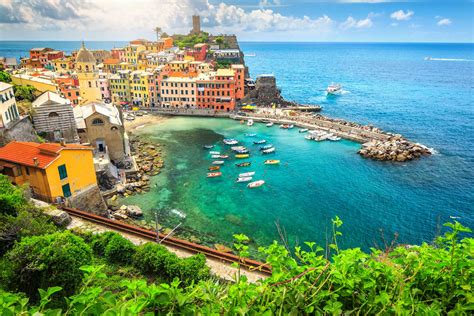 Beaches Liguria: the most beautiful beaches of the Cinque Terre ...